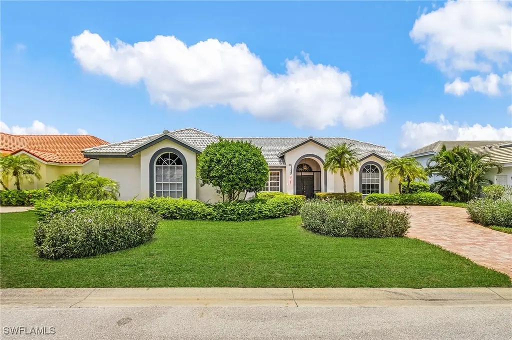 28480 Rochester Court Bonita Springs FL 34135