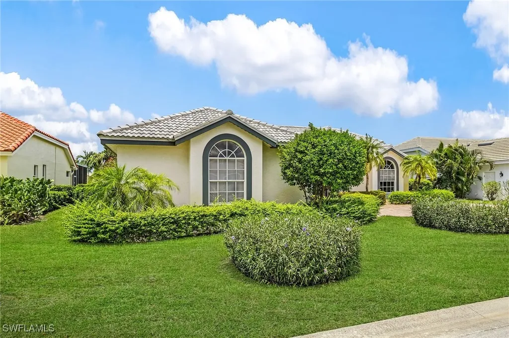 28480 Rochester Court Bonita Springs FL 34135