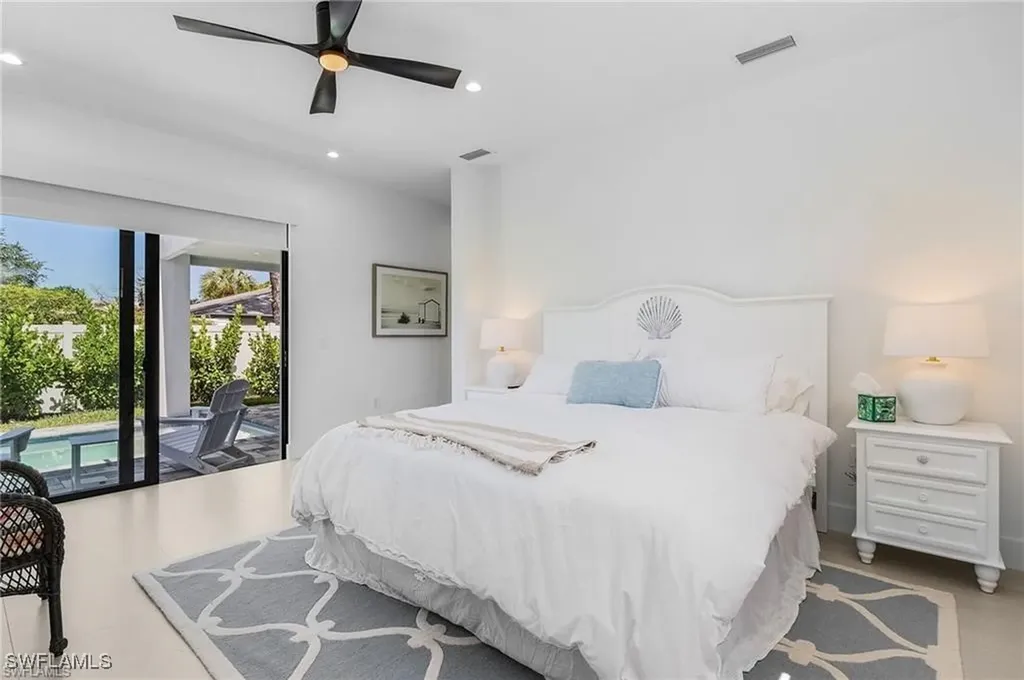 678 95th Avenue N Naples FL 34108
