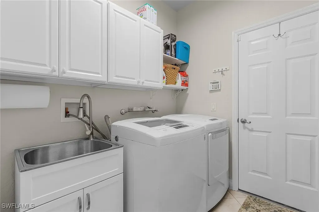 111 NW 33rd Avenue Cape Coral FL 33993