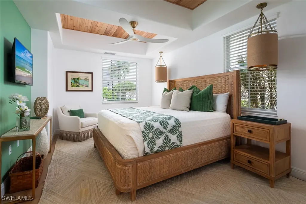 575 Avellino Isle Circle Naples FL 34119