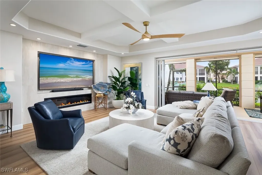 575 Avellino Isle Circle Naples FL 34119