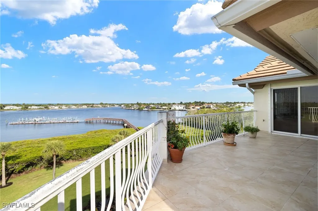 1530 Star Point Lane Naples FL 34112