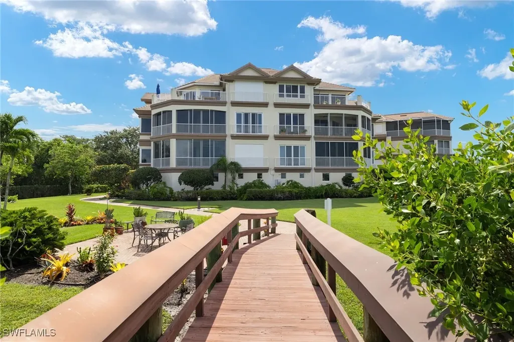1530 Star Point Lane Naples FL 34112