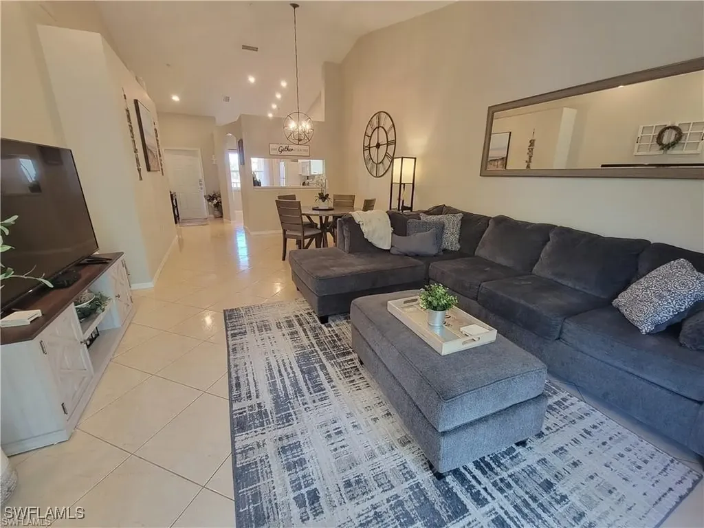 6655 Huntington Lakes Circle Naples FL 34119