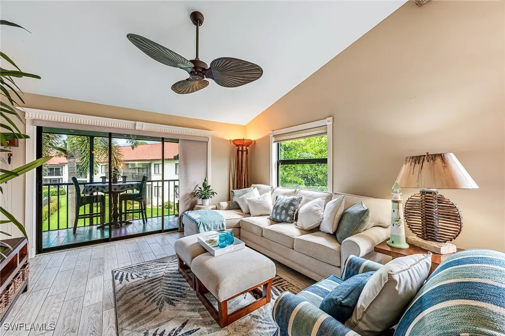 4983 Pepper Circle Naples FL 34113