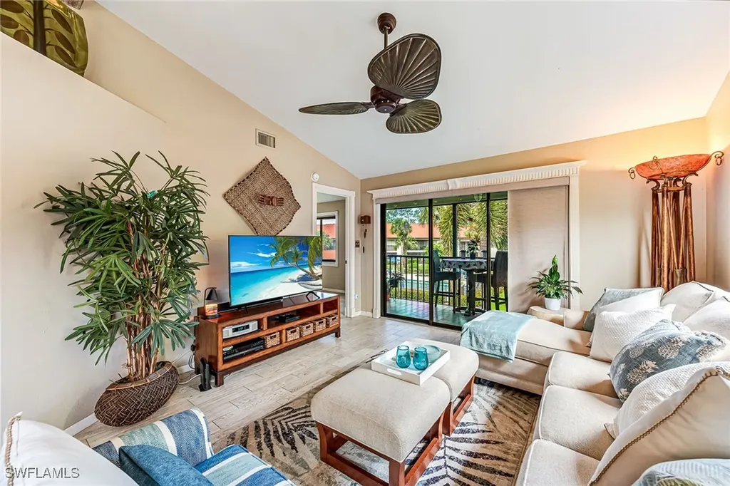 4983 Pepper Circle Naples FL 34113