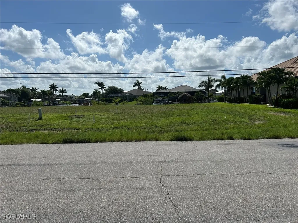 4013 SW 11th Avenue Cape Coral FL 33914