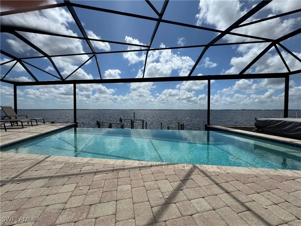 3127 SE 22nd Place Cape Coral FL 33904