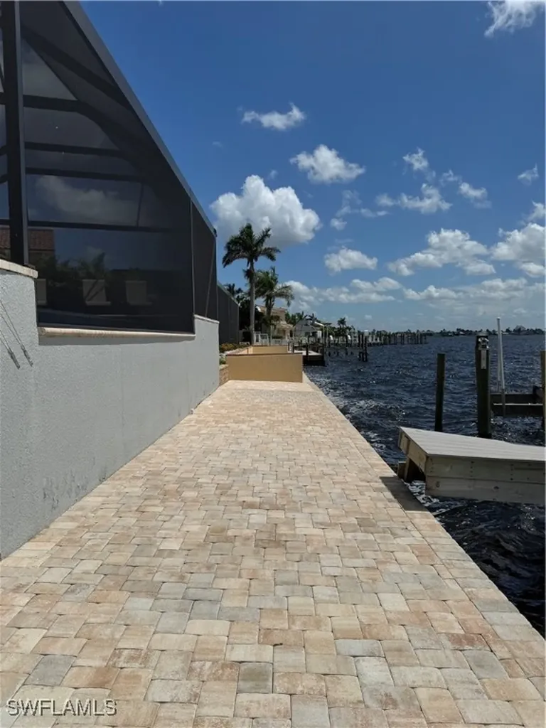 3127 SE 22nd Place Cape Coral FL 33904