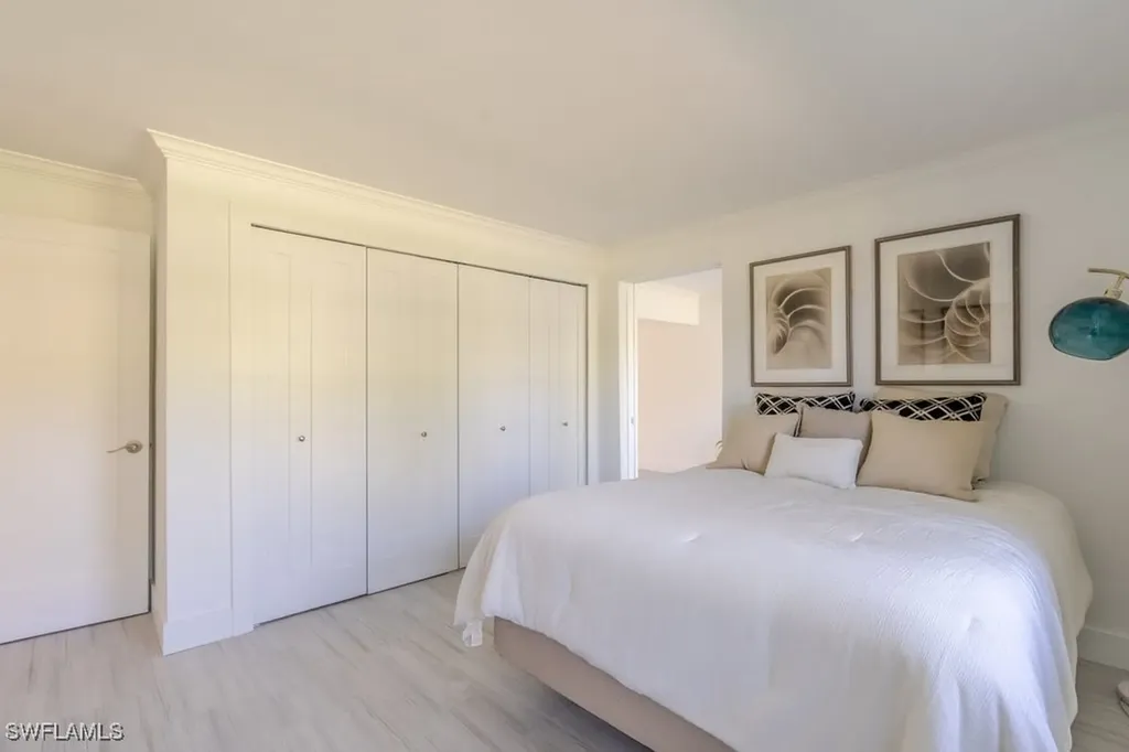 604 12th Avenue S Naples FL 34102