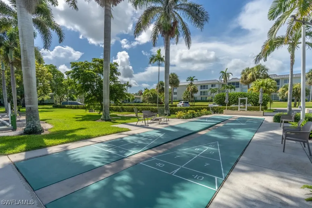 604 12th Avenue S Naples FL 34102