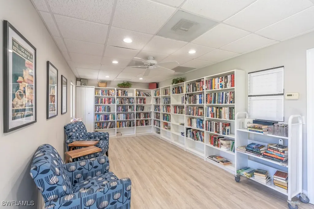 604 12th Avenue S Naples FL 34102