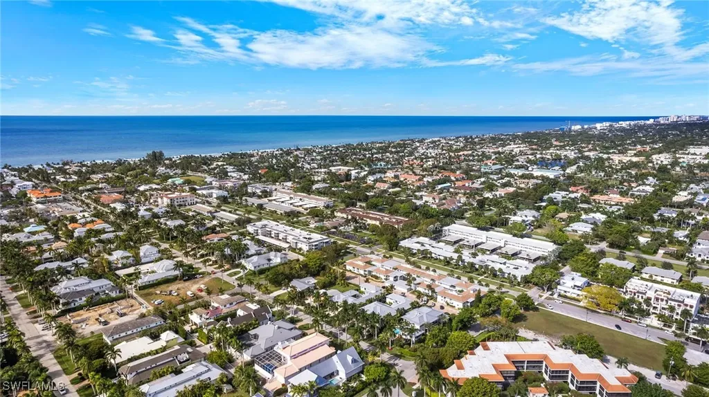 604 12th Avenue S Naples FL 34102