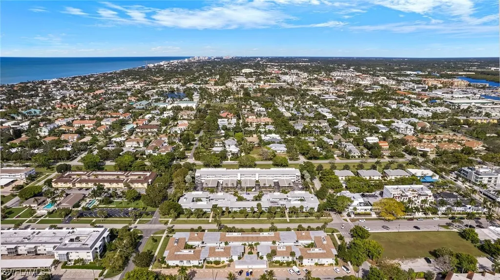 604 12th Avenue S Naples FL 34102