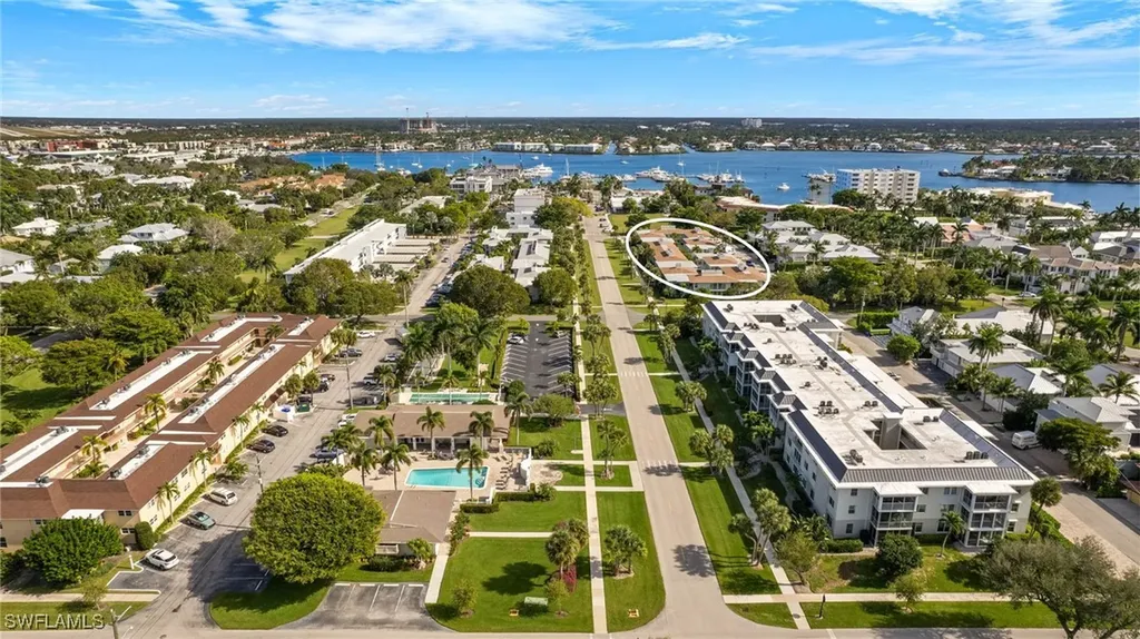 604 12th Avenue S Naples FL 34102