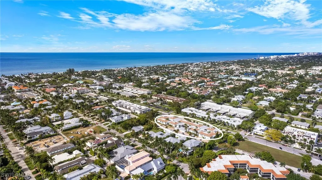 604 12th Avenue S Naples FL 34102