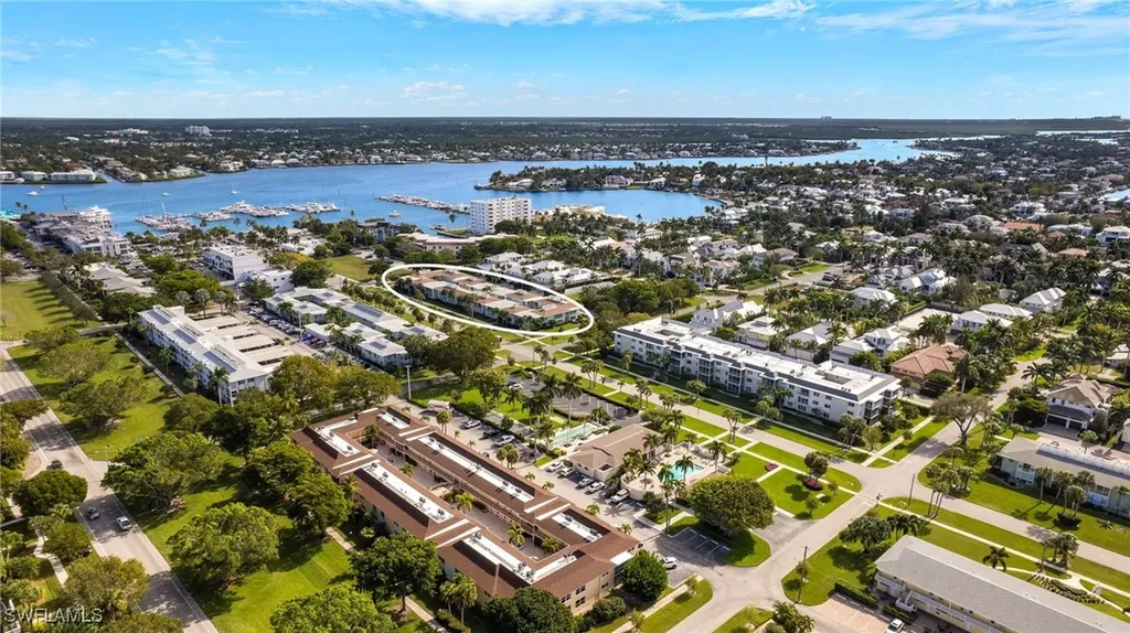 604 12th Avenue S Naples FL 34102