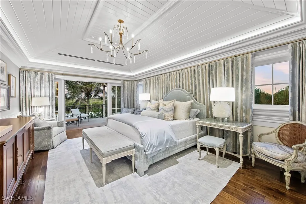 3675 Gordon Drive Naples FL 34102