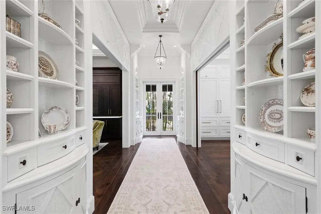 3675 Gordon Drive Naples FL 34102