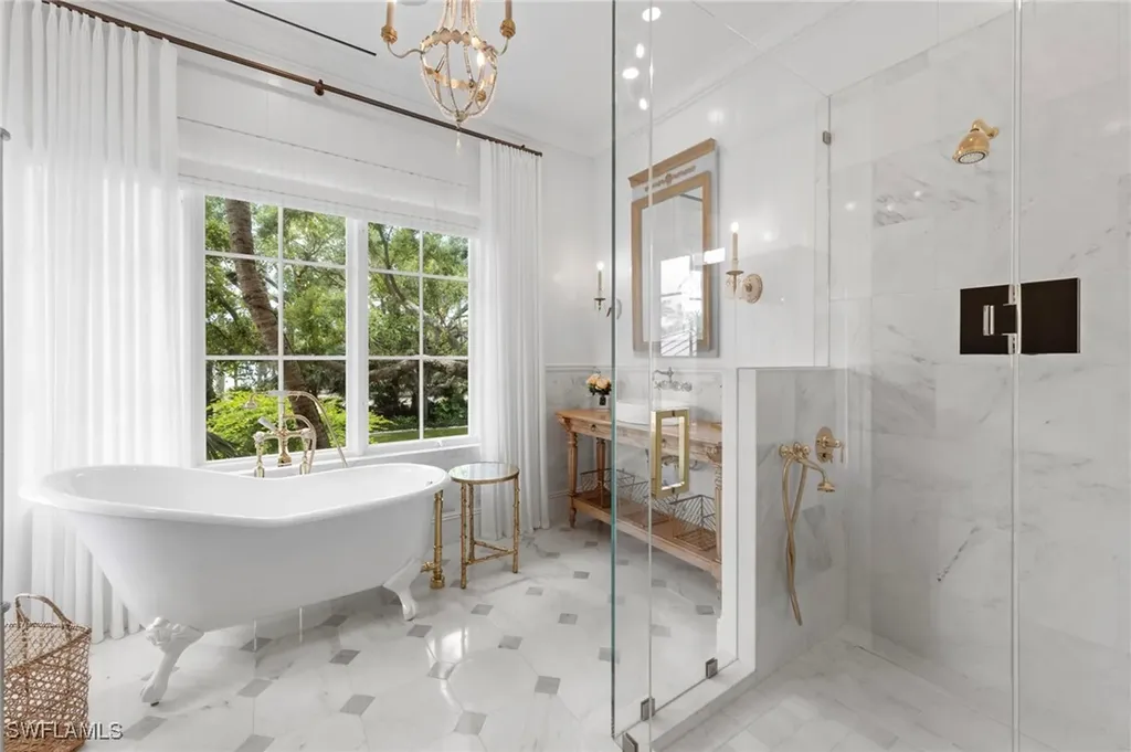 3675 Gordon Drive Naples FL 34102