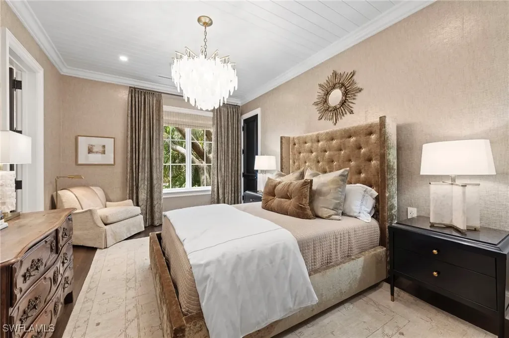 3675 Gordon Drive Naples FL 34102