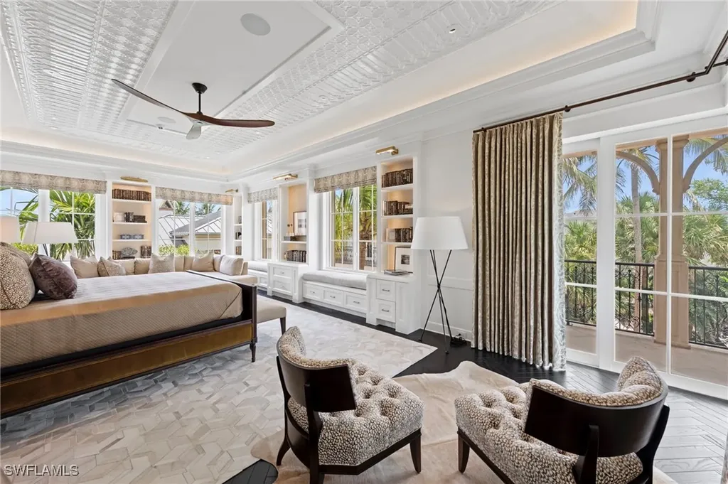 3675 Gordon Drive Naples FL 34102