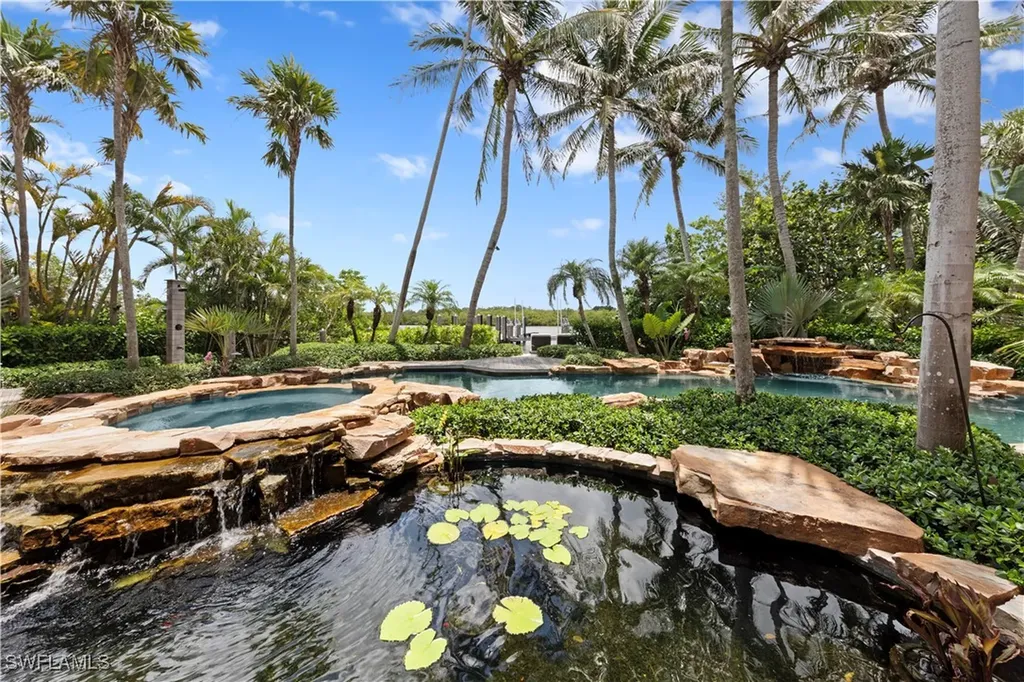 3675 Gordon Drive Naples FL 34102