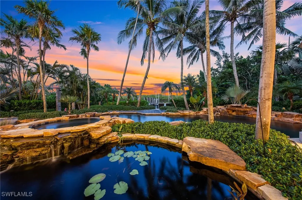 3675 Gordon Drive Naples FL 34102