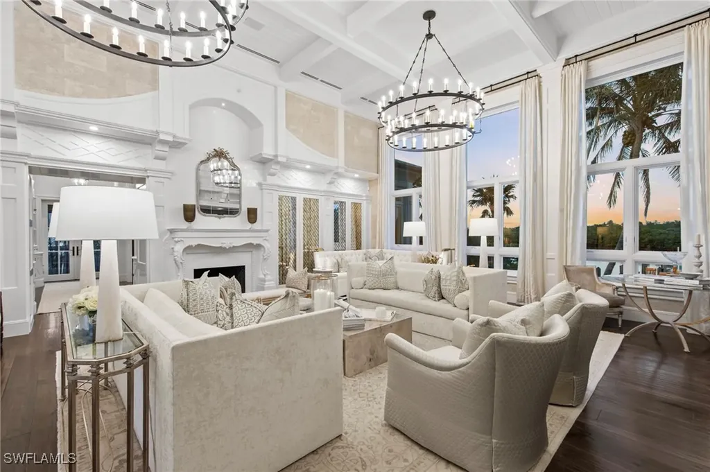 3675 Gordon Drive Naples FL 34102