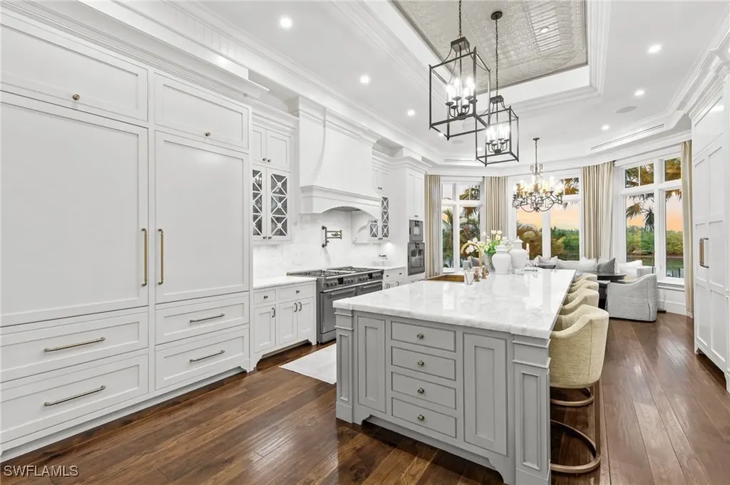 3675 Gordon Drive Naples FL 34102