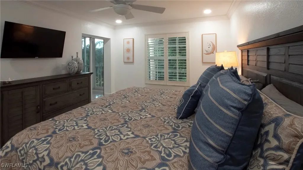 859 Tanbark Drive Naples FL 34108