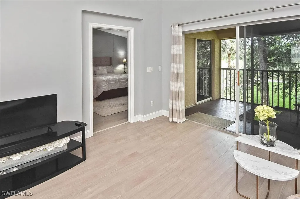 8075 Tiger Cove Naples FL 34113
