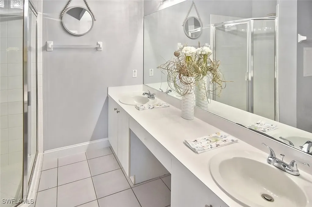 8075 Tiger Cove Naples FL 34113