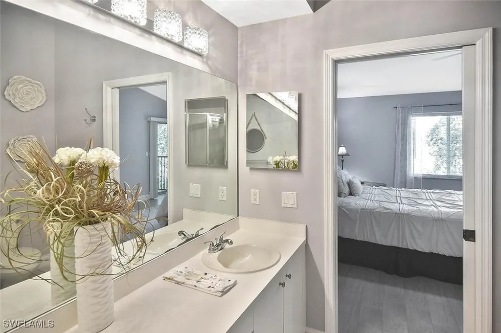 8075 Tiger Cove Naples FL 34113