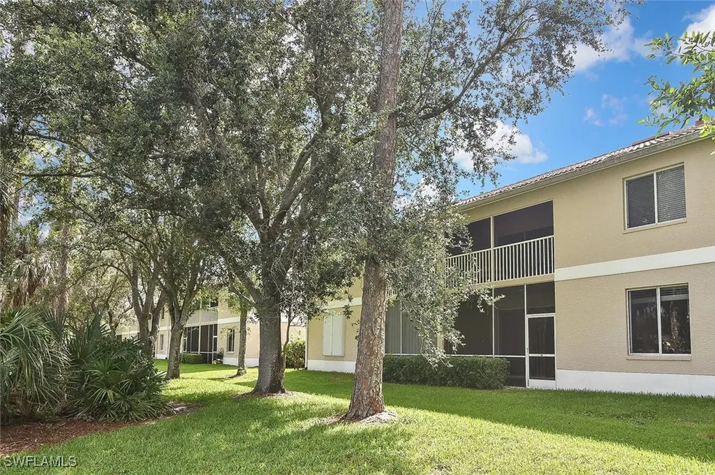 8075 Tiger Cove Naples FL 34113