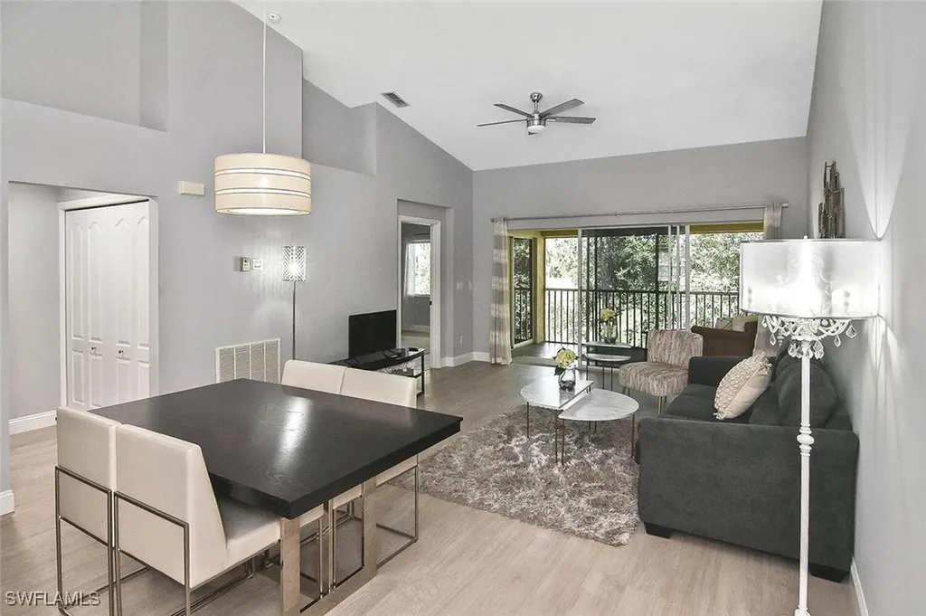 8075 Tiger Cove Naples FL 34113