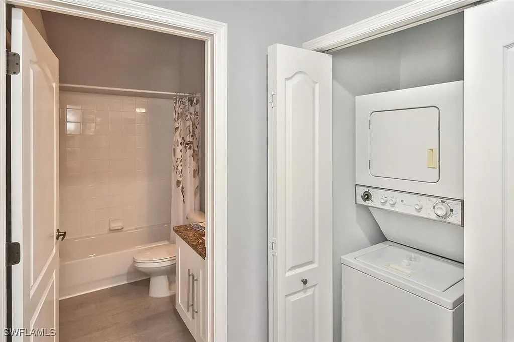 8075 Tiger Cove Naples FL 34113
