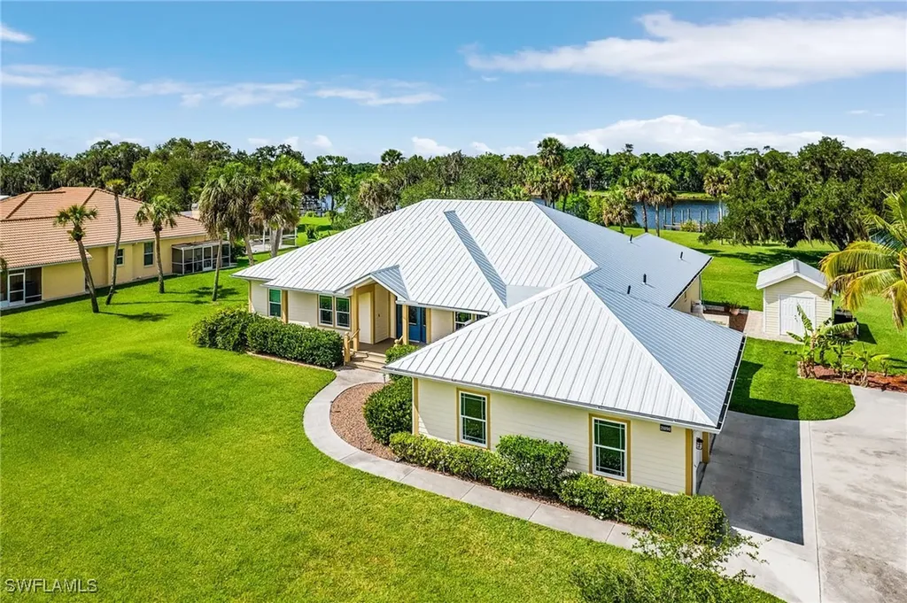 21090 Captain Nelson Court Alva FL 33920