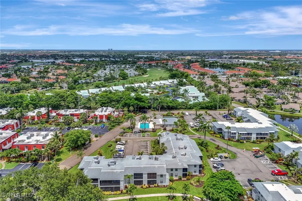 7105 Quail Run Court W Fort Myers FL 33908