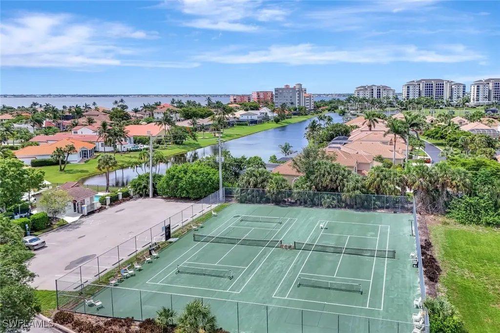 7105 Quail Run Court W Fort Myers FL 33908