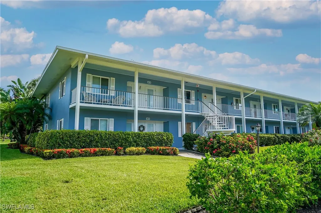 418 12th Avenue S Naples FL 34102