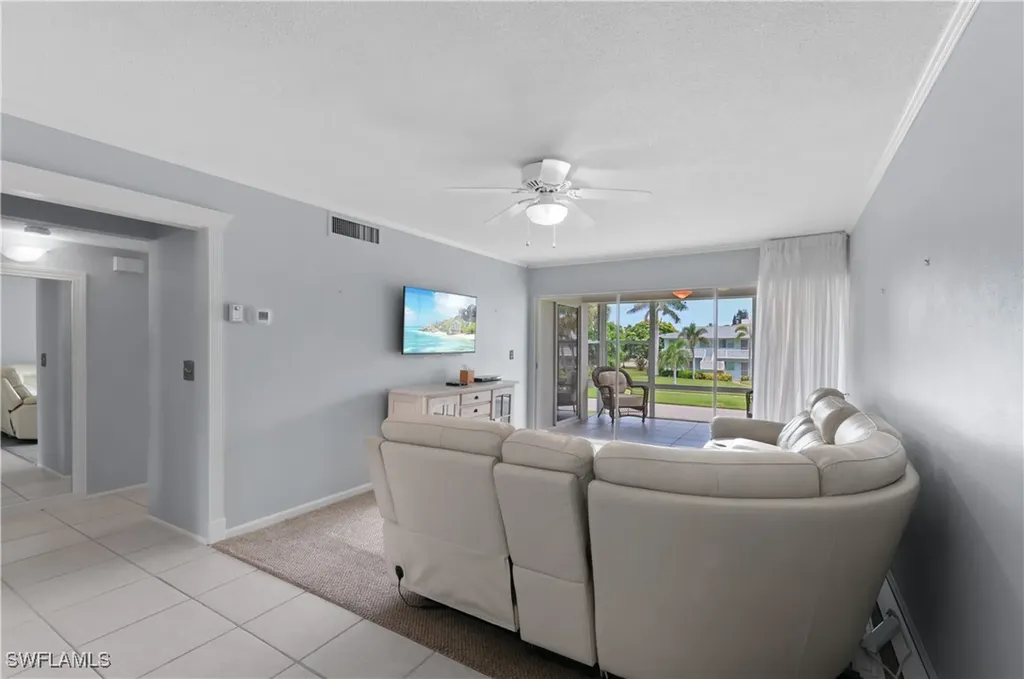 418 12th Avenue S Naples FL 34102