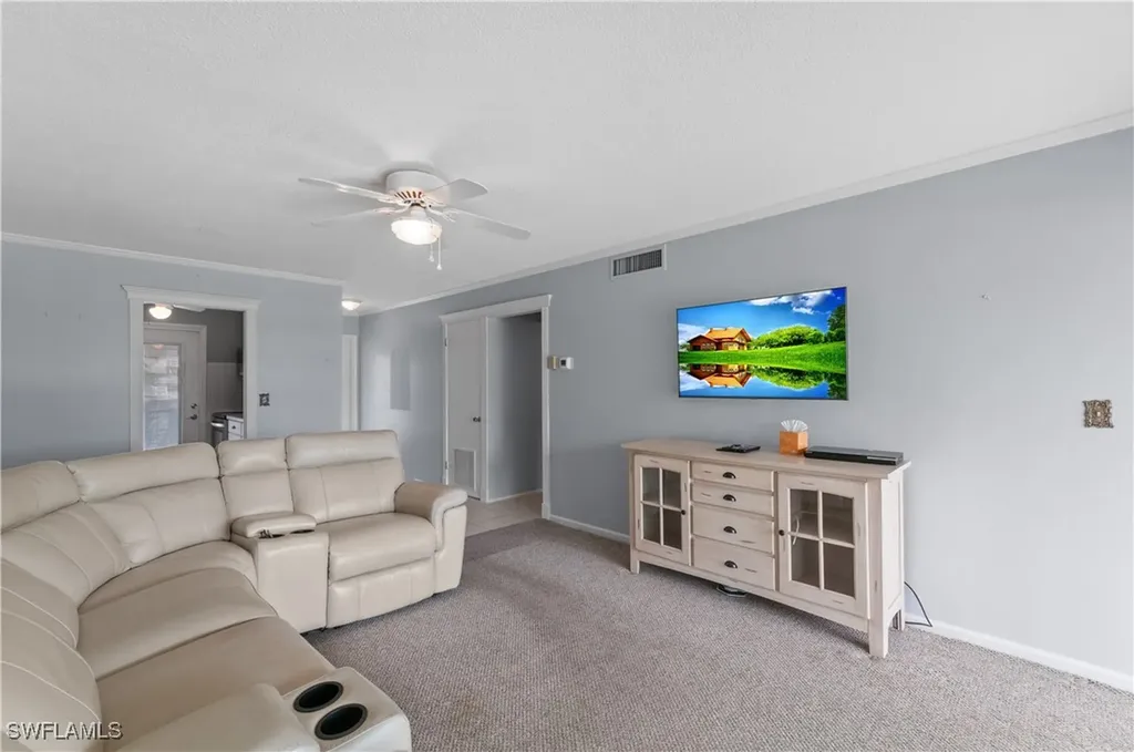 418 12th Avenue S Naples FL 34102