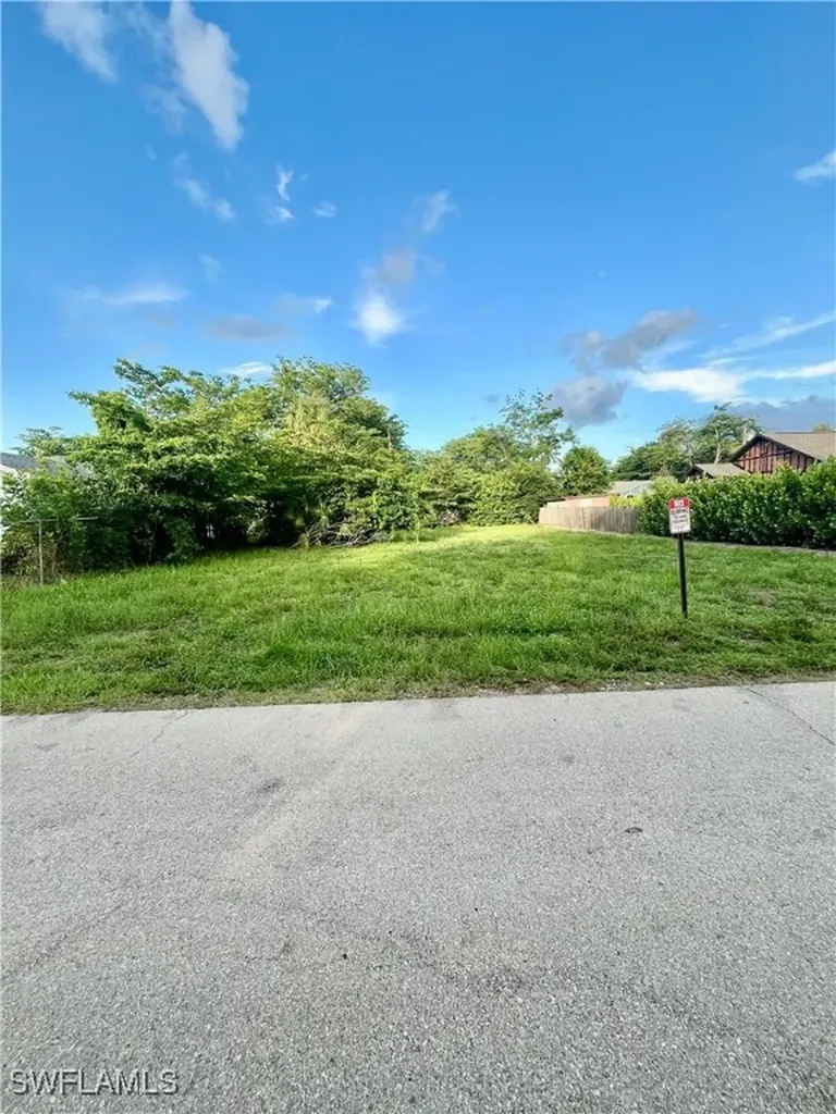 2317 Altamont Avenue Fort Myers FL 33901