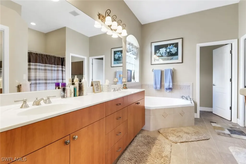 223 SE 15th Street Cape Coral FL 33990