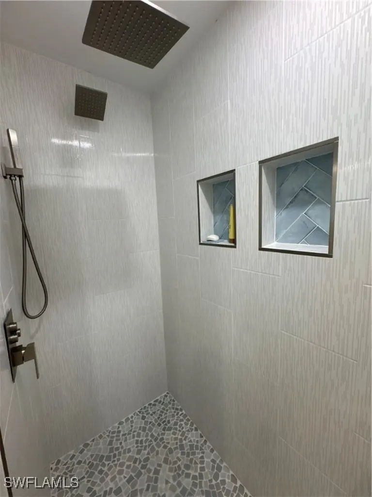 1550 Gulf Shore Boulevard N Naples FL 34102