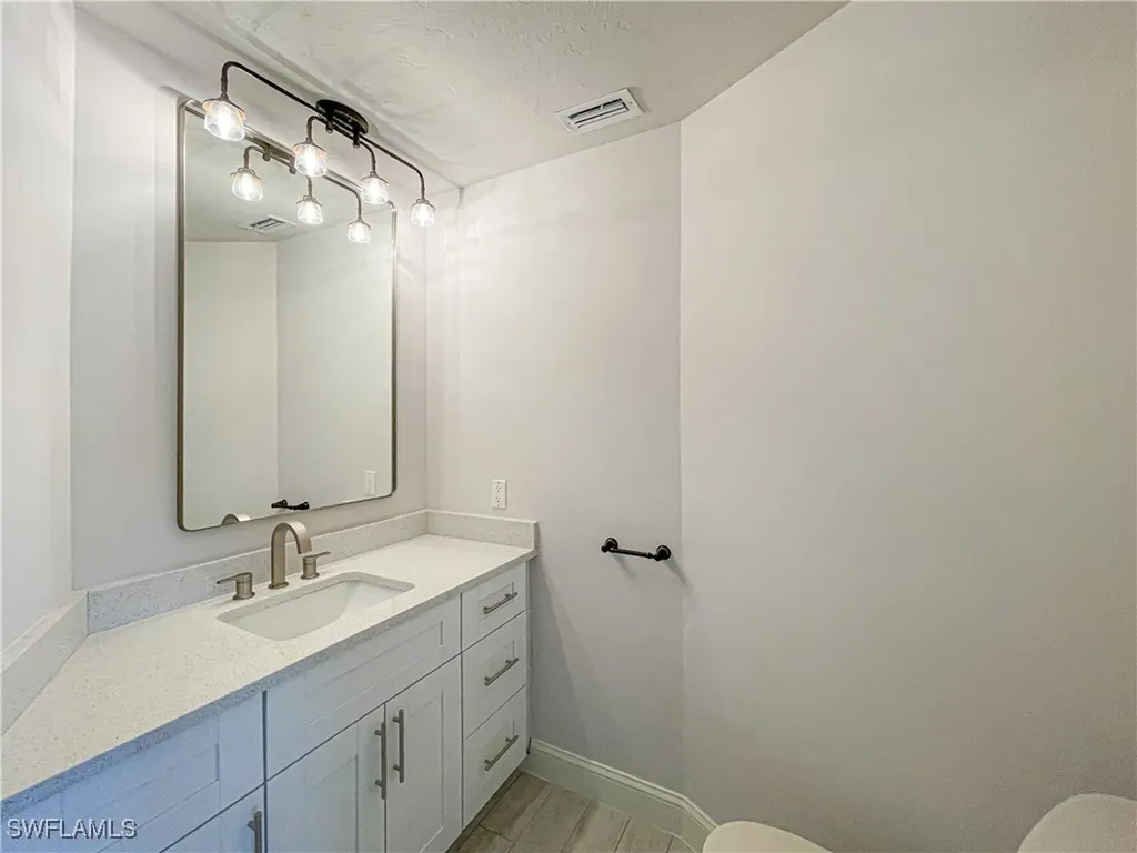 9782 Campbell Circle Naples FL 34109