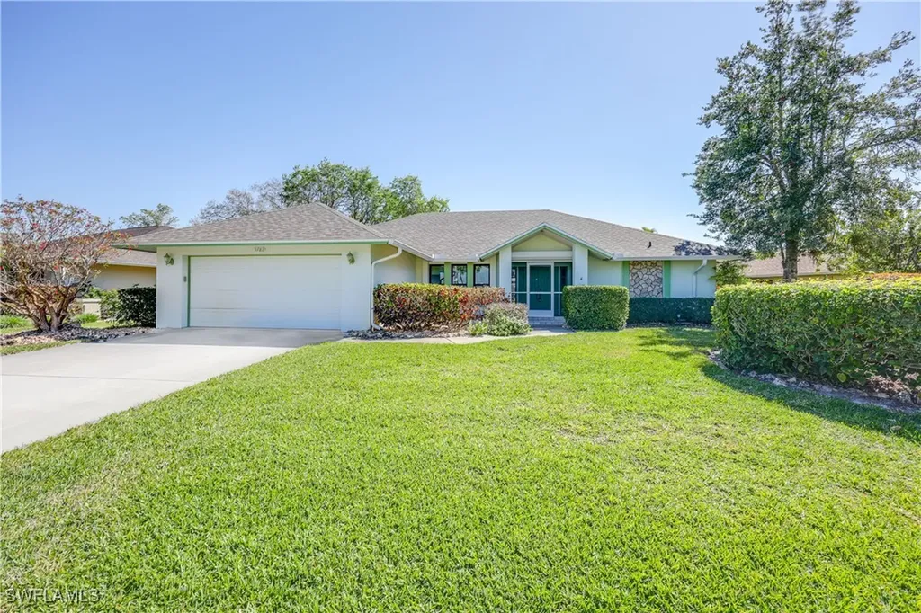 9782 Campbell Circle Naples FL 34109