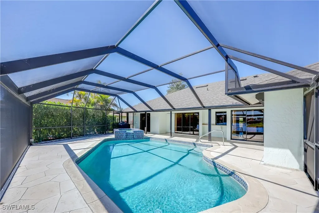9782 Campbell Circle Naples FL 34109